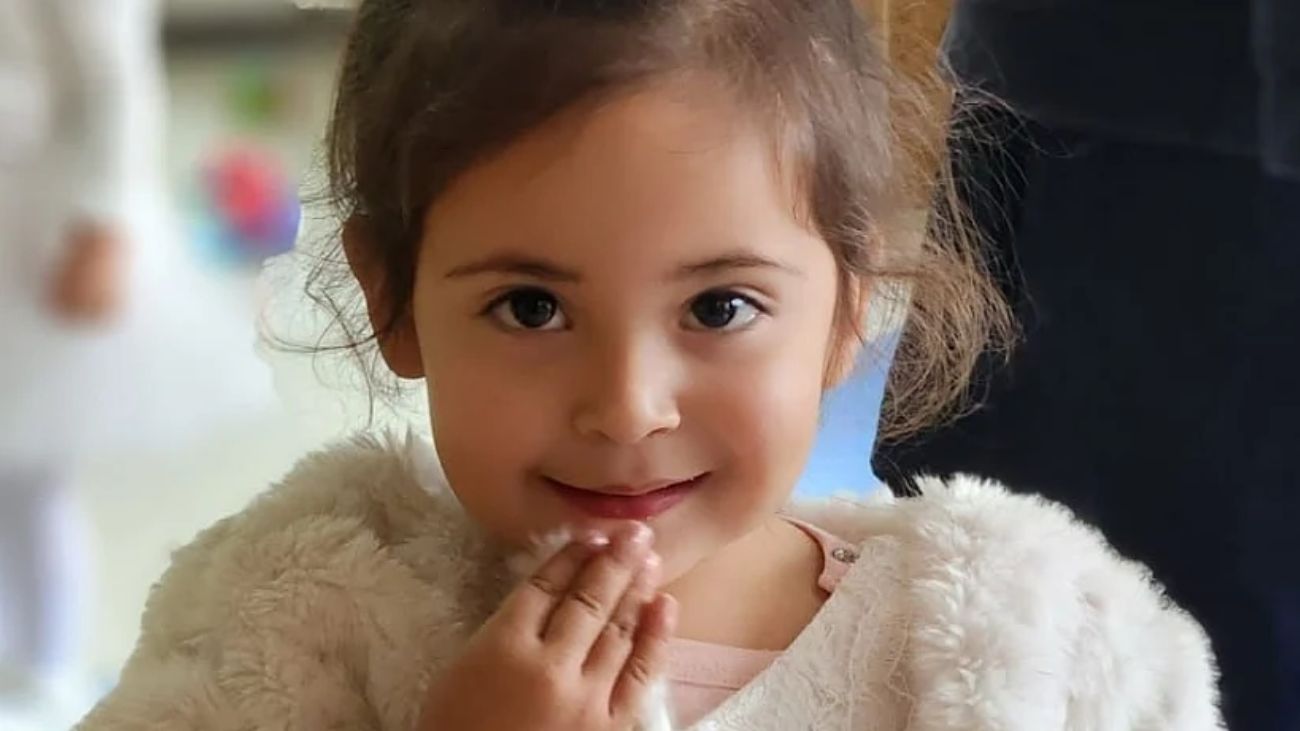 Familia de niña fallecida presenta querella por negligencia médica