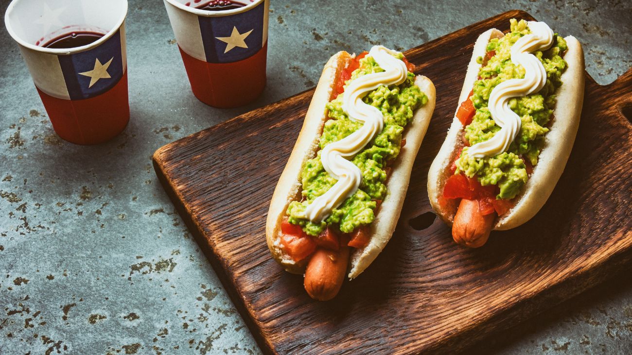 Descuentos imperdibles en el Día del Completo: ¡Celebra con sabores únicos!