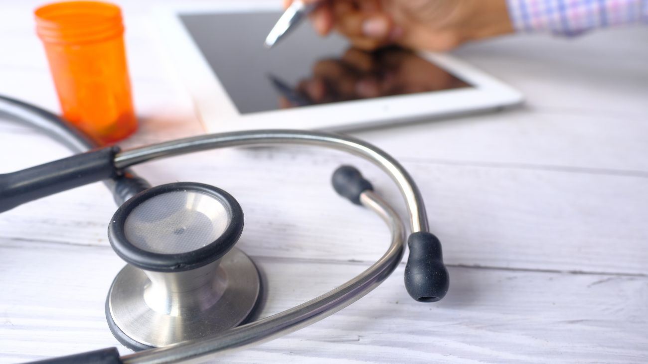 Irregularidades en licencias médicas: Funcionarios de entidades estatales salen del país Irregularidades en licencias médicas: Funcionarios de entidades estatales salen del país