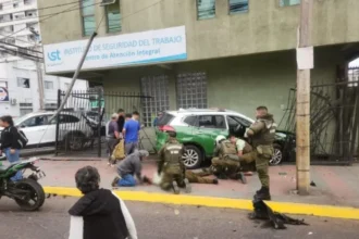 Colisión deja cuatro carabineros heridos en procedimiento policial en Iquique
