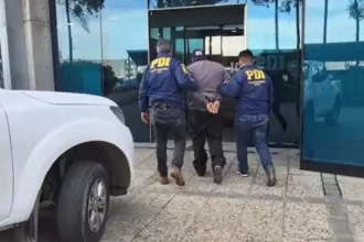 Detalles de los bomberos detenidos en megaincendio de Valparaíso