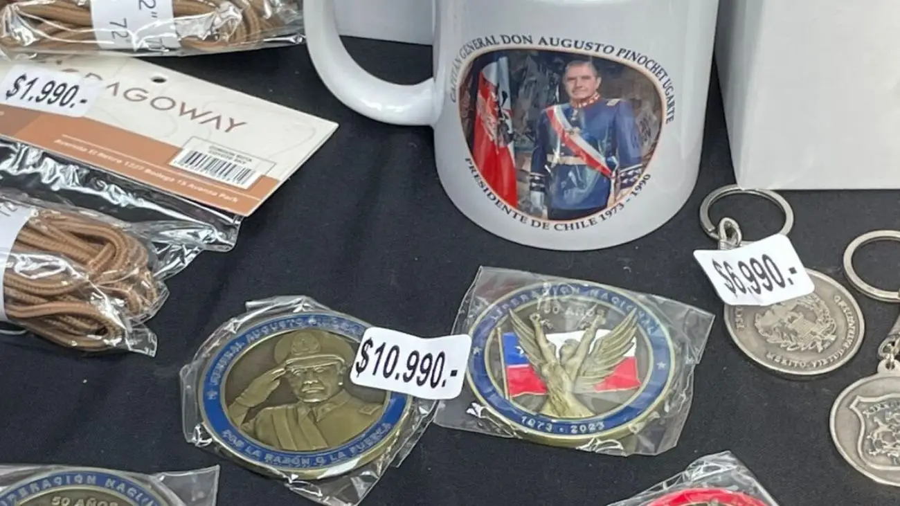Polémica venta de artículos de Pinochet en jornada de Patrimonios