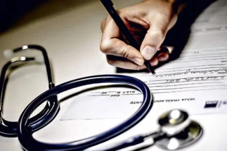 Errores comunes que pueden afectar tu licencia médica, ¡evítalos ya!