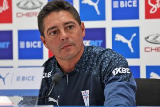 Rodrigo Valenzuela asume como nuevo técnico interino de Universidad Católica