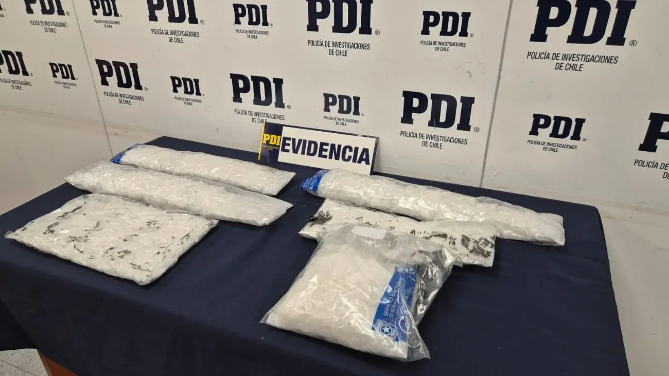 Detienen a británico con 5,1 kilos de metanfetaminas en Santiago