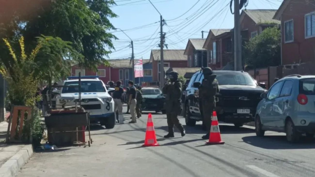 Investigan homicidio en Coquimbo: Joven apuñalado en su domicilio Investigan homicidio en Coquimbo: Joven apuñalado en su domicilio