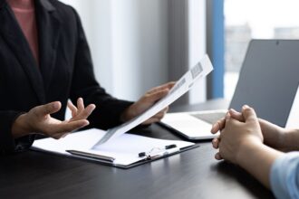 Consejos clave para encontrar empleo en un mercado laboral competitivo