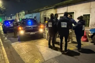 Detienen a tres extranjeros por el homicidio de conductor en Recoleta