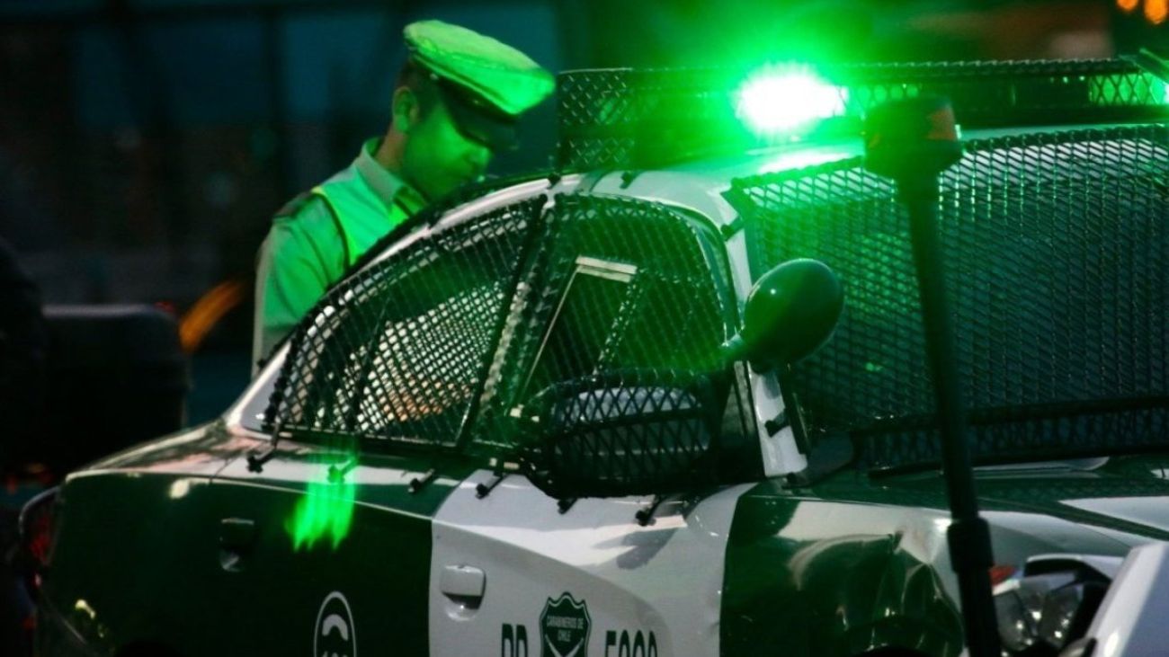 Hombre en Puerto Varas ataca con hacha a carabinero por violencia intrafamiliar