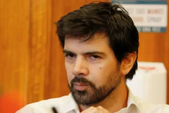 Querella por malversación de caudales públicos contra Joaquín Lavín y otros