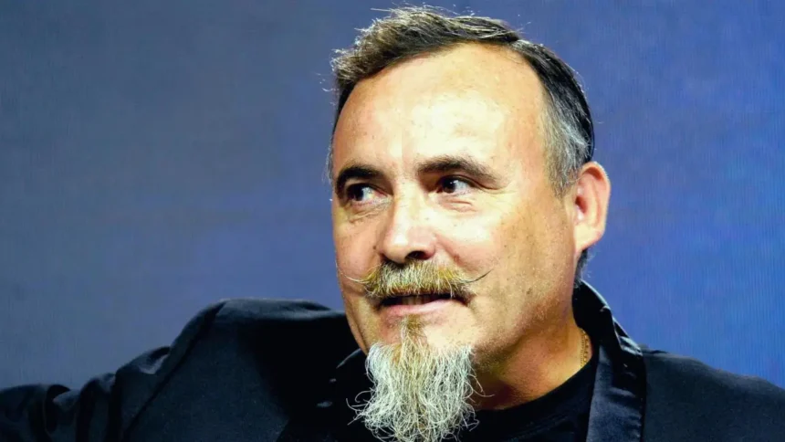 Paul Vásquez se retira molesto de Only Fama tras reencuentro con excolega