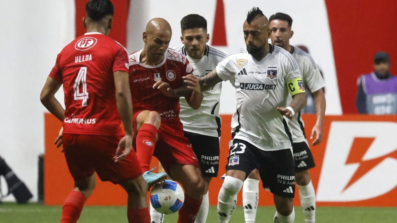 Colo Colo vence a Unión La Calera con gol de Vidal Colo Colo vence a Unión La Calera con gol de Vidal