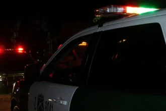 Padre e hijo sufren encerrona en Maipú, RM: delincuentes armados huyen con auto