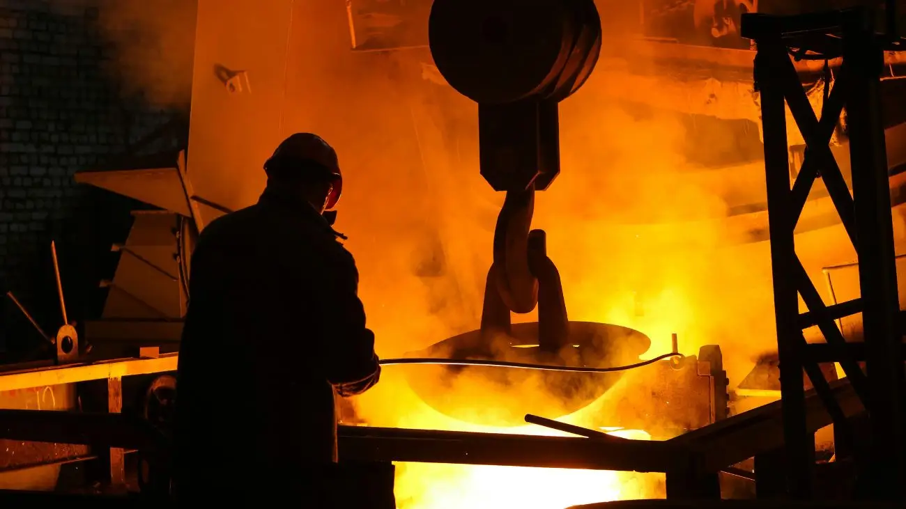 Crecimiento del 2,5% en el Imacec de abril de 2025 en Chile: Análisis por sectores económicos Crecimiento del 2,5% en el Imacec de abril de 2025 en Chile: Análisis por sectores económicos