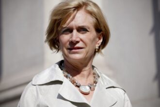 Evelyn Matthei inscribe su precandidatura presidencial enfocada en transparencia y propuestas regionales