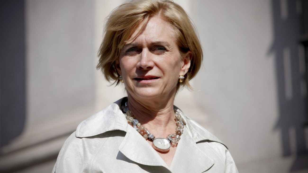 Evelyn Matthei inscribe su precandidatura presidencial enfocada en transparencia y propuestas regionales