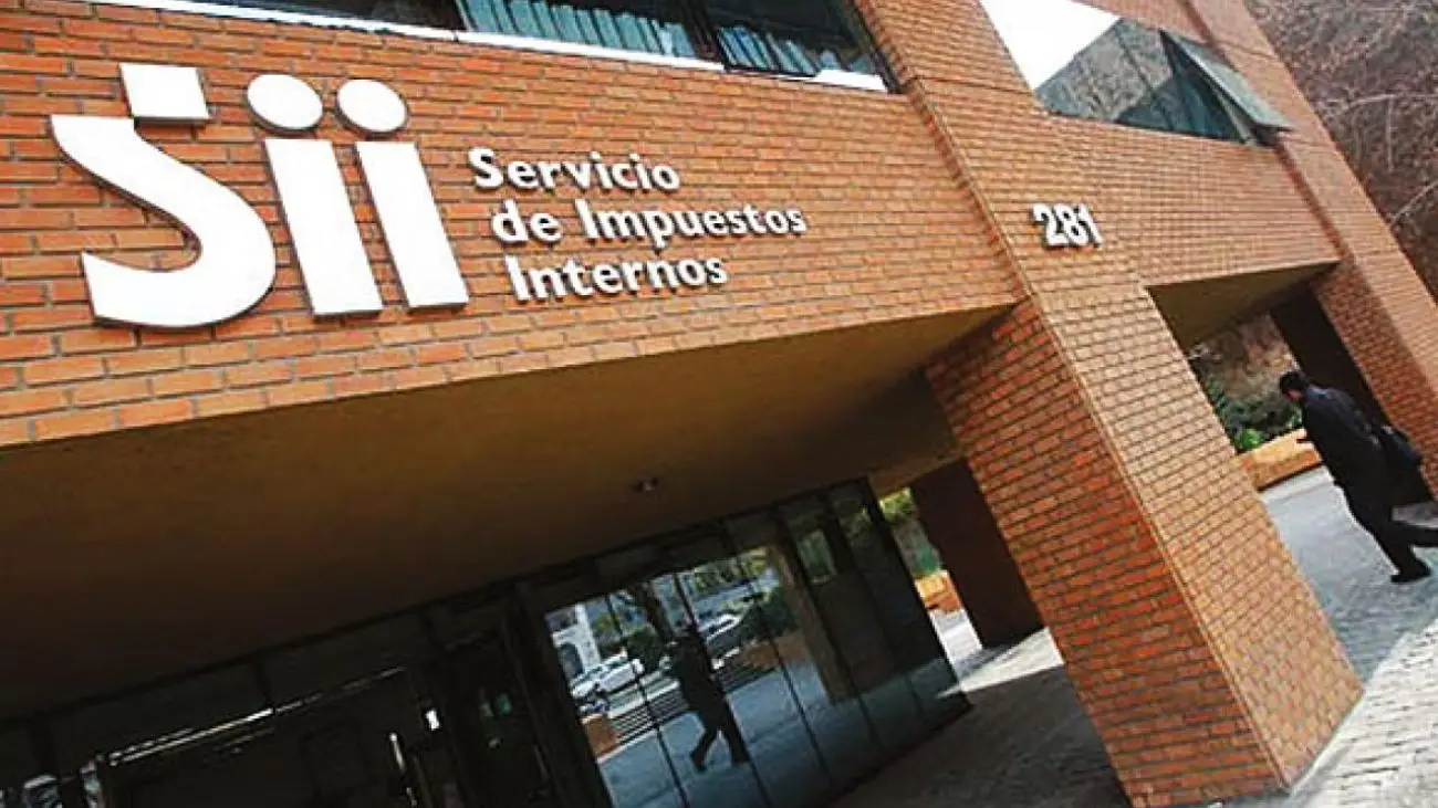Éxito de la Operación Renta 2025: Defensa del director del SII Éxito de la Operación Renta 2025: Defensa del director del SII