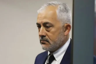 Reprogramación de juicio contra juez que grabó a mujeres en gimnasio