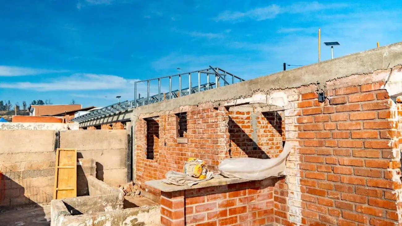 Reconstrucción en Quilpué: 50 casas de 64 m² para afectados del incendio Reconstrucción en Quilpué: 50 casas de 64 m² para afectados del incendio