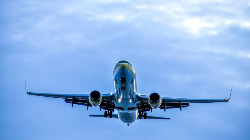 Deportaciones desde EE.UU.: Chile recibe a connacionales incumpliendo normativa