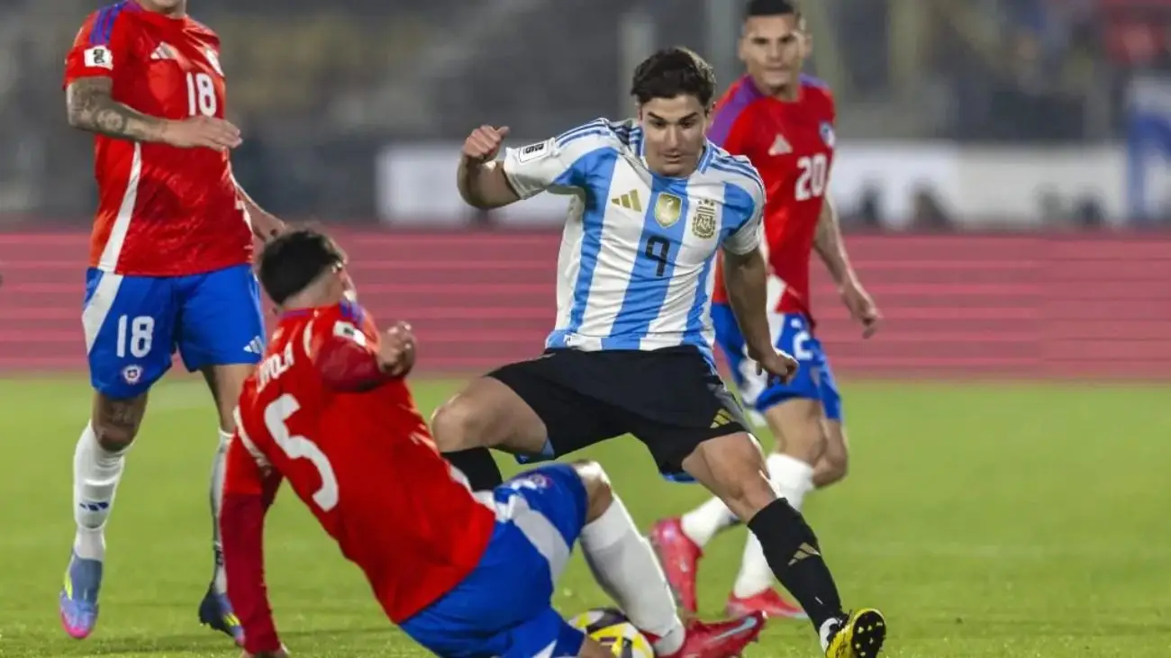 Chile en crisis: complicada situación en las Eliminatorias Sudamericanas al Mundial 2026 Chile en crisis: complicada situación en las Eliminatorias Sudamericanas al Mundial 2026