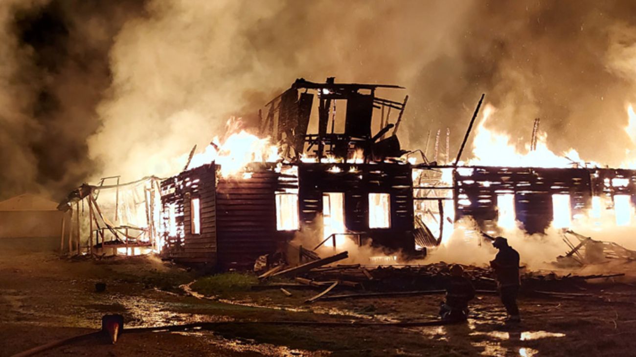Detenido presunto líder de atentado incendiario en Molino Grollmus Cañete Detenido presunto líder de atentado incendiario en Molino Grollmus Cañete