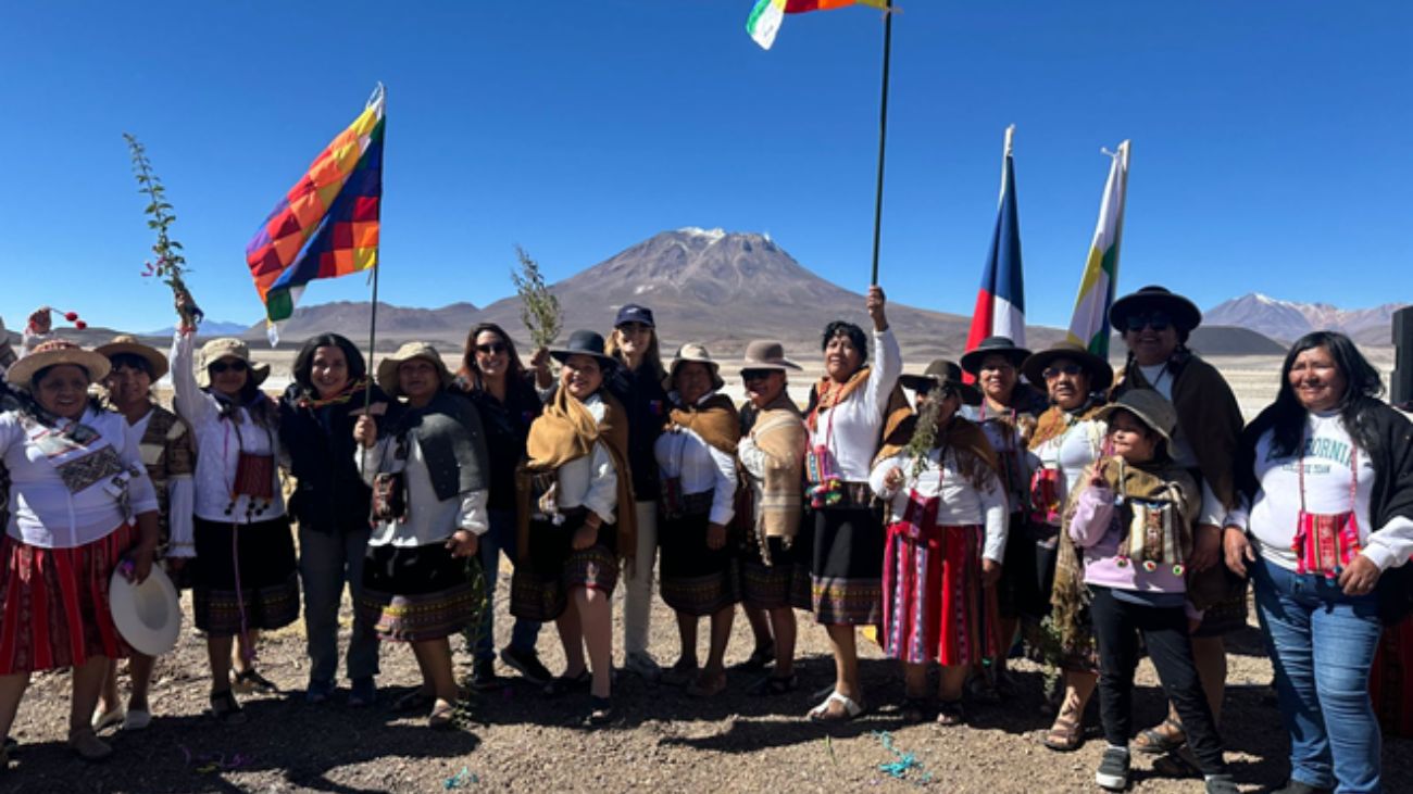 Firma de Compensación Ambiental con Comunidades Indígenas en Antofagasta Firma de Compensación Ambiental con Comunidades Indígenas en Antofagasta