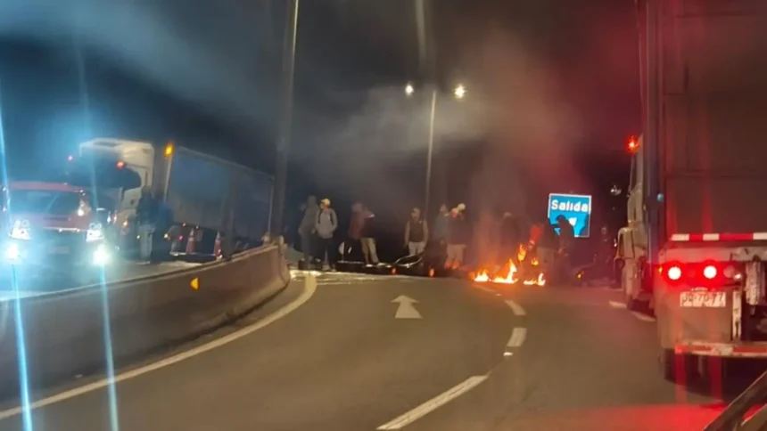 Manifestación de pescadores en Laraquete por zonas de pesca