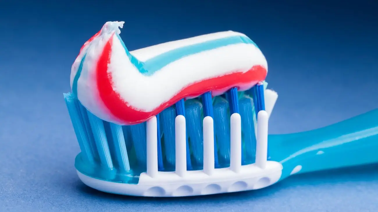 Advertencia por pastas dentales con fluoruro de estaño en Chile