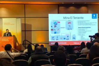 Profesionales de Codelco presentan innovación en minería subterránea profunda en División El Teniente