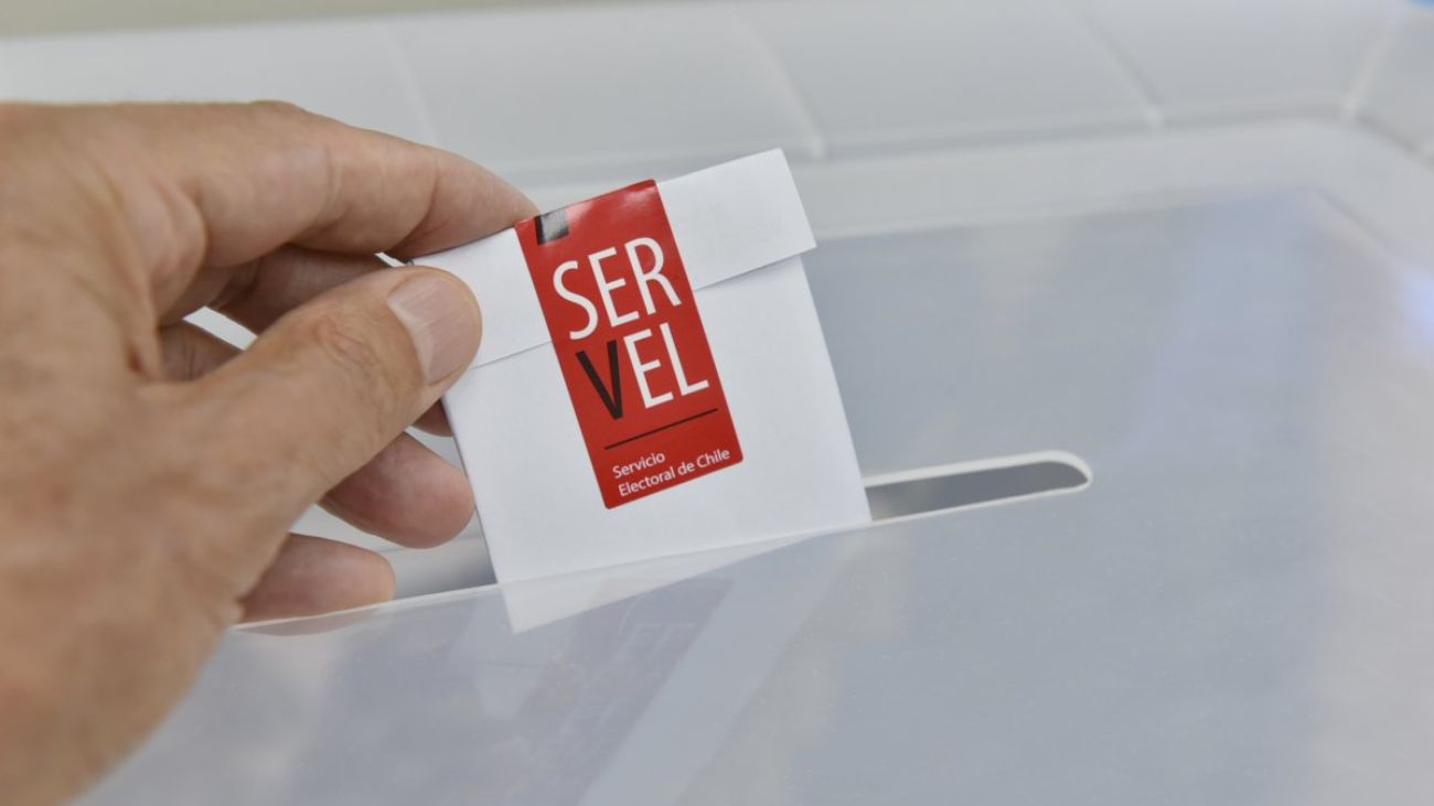 Encuesta Studio Público: Resultados elecciones primera vuelta y escenario en segunda