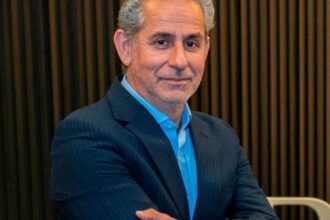 Nelson Donoso Navarrete asume presidencia de IRADE con compromiso por el desarrollo sostenible