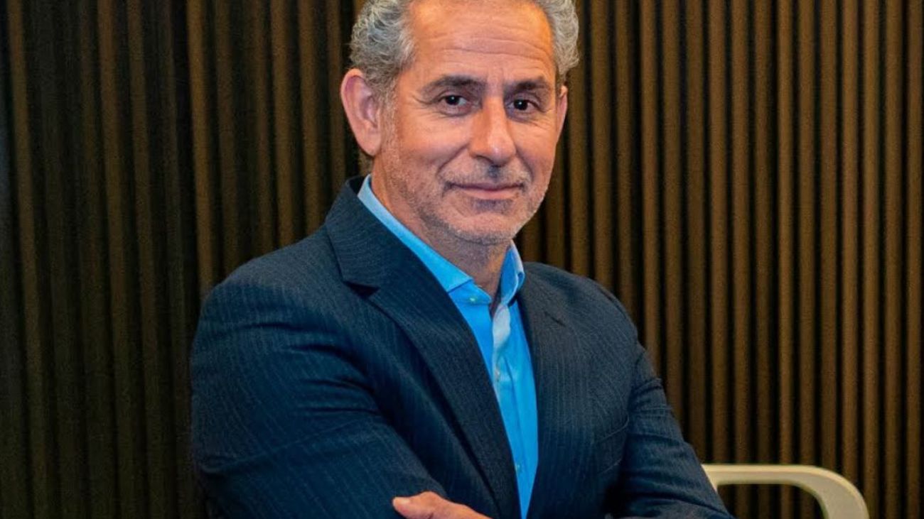 Nelson Donoso Navarrete asume presidencia de IRADE con compromiso por el desarrollo sostenible Nelson Donoso Navarrete asume presidencia de IRADE con compromiso por el desarrollo sostenible