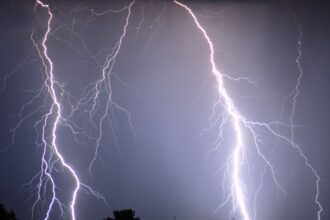 Alerta por tormentas eléctricas y nieve en la zona central de Chile
