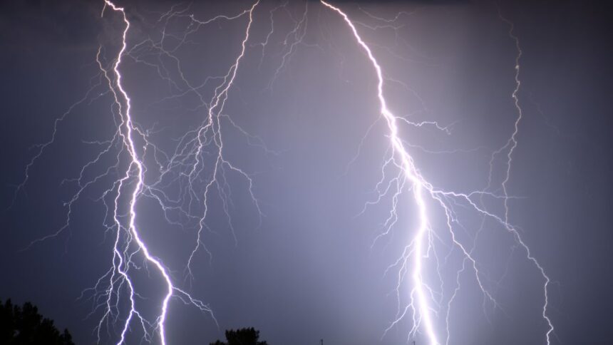 Alerta por tormentas eléctricas y nieve en la zona central de Chile
