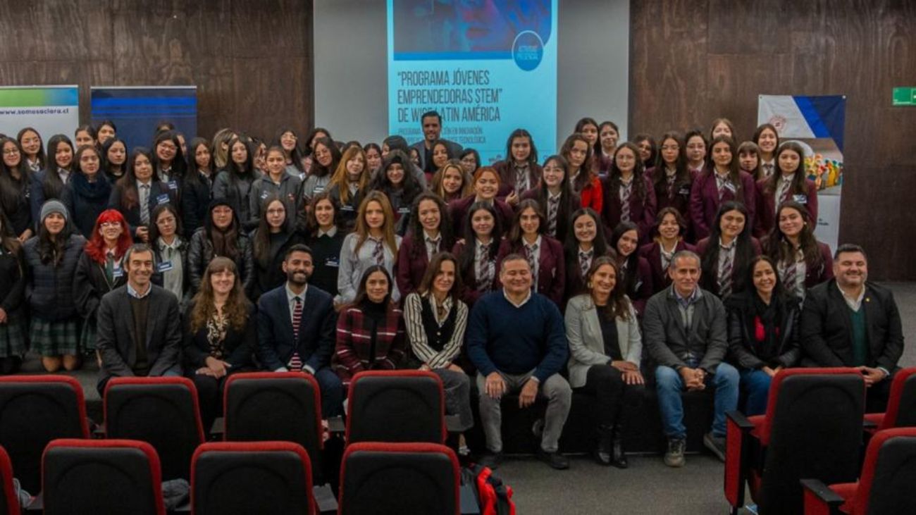 Programa "Jóvenes Emprendedoras STEM" impacta a más de 80 estudiantes en Chile Programa "Jóvenes Emprendedoras STEM" impacta a más de 80 estudiantes en Chile