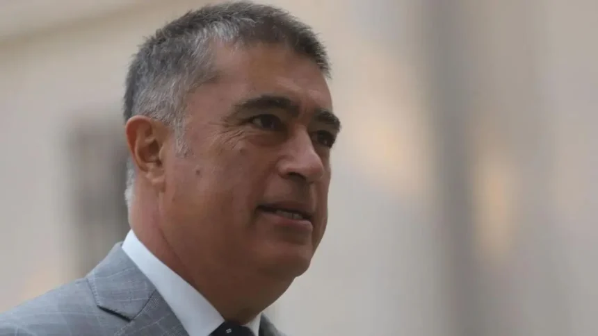 Alcalde de Santiago confirma querella por ataque al Internado Nacional