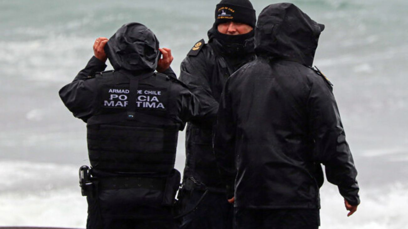 Hallan prendas de pescadores desaparecidos en San Pedro de la Paz Hallan prendas de pescadores desaparecidos en San Pedro de la Paz