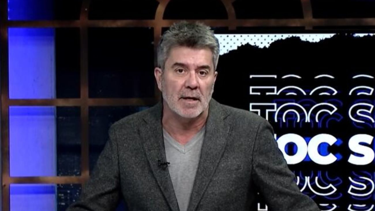 Juan Carlos "Pollo" Valdivia se lanza a la política como diputado Juan Carlos "Pollo" Valdivia se lanza a la política como diputado