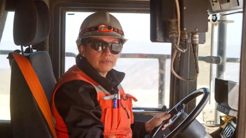 Inclusión femenina en la minería chilena alcanza el 21,8%
