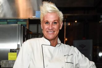 Fallece a los 55 años la carismática chef Anne Burrell