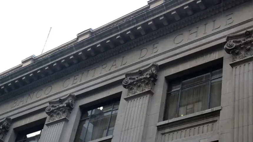 Banco Central mejora proyecciones locales en Informe de Política Monetaria