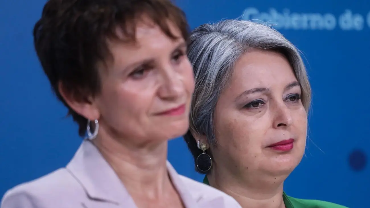 Disputa entre Jeannette Jara y Carolina Tohá se hace pública Disputa entre Jeannette Jara y Carolina Tohá se hace pública