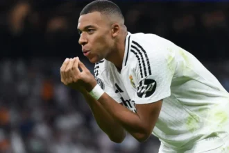 Kylian Mbappé hospitalizado por gastroenteritis: Estado de cara a próximo partido