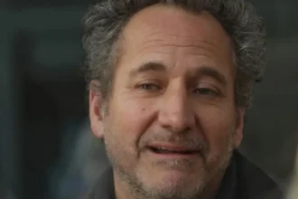 Actor Juan Pablo Sáez enfrenta formalización por Violencia Intrafamiliar: reacciones en redes