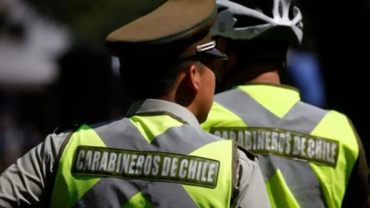 Carabinero ebrio causa accidente en La Calera dejando a pasajera herida