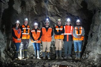 Acuerdo entre CIPTEMIN y UAI fortalece la innovación minera en Escuela Mina Planta Chancón