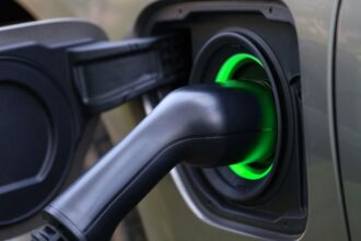 Avances hacia la Electromovilidad en Chile: proyecciones de 93,000 vehículos eléctricos para 2030