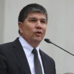 Arresto domiciliario de Manuel Monsalve por acusaciones de violación