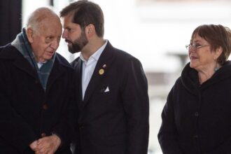 Posible reducción de dietas para ex Presidentes de la República